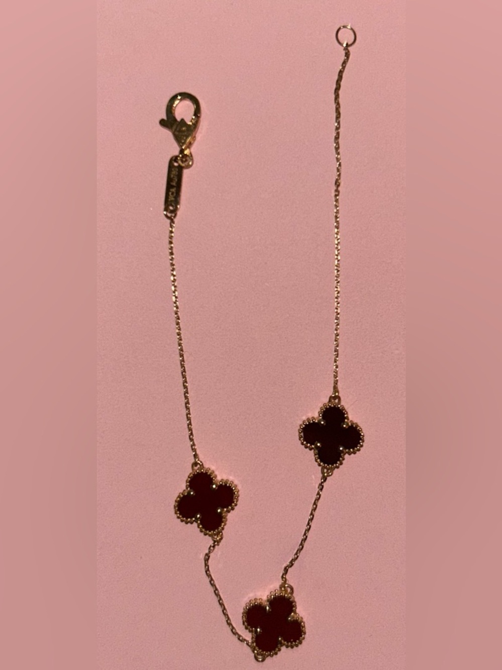 18k Red Clover Pendant Bracelet - Picture 2 of 4